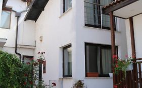 Buba Apartment